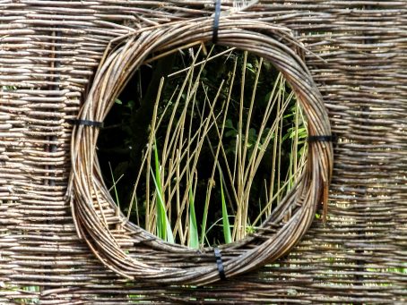 Willow Wreath Making Experience - Image 2